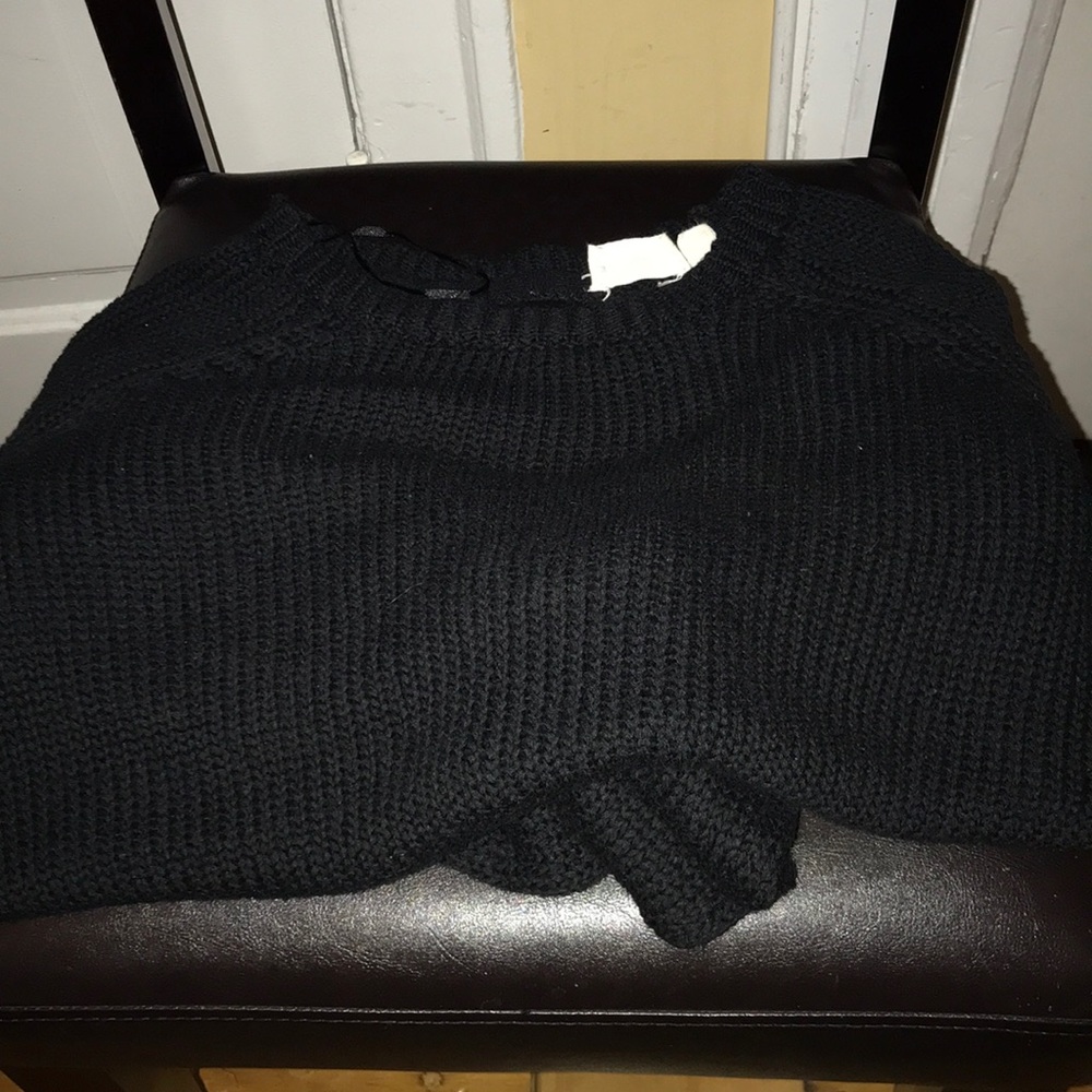 Knot cable black Rev sweater worn great condition